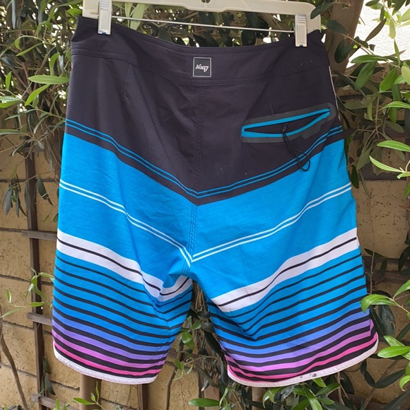 Quiksilver Board Shorts - Picture 5 of 8
